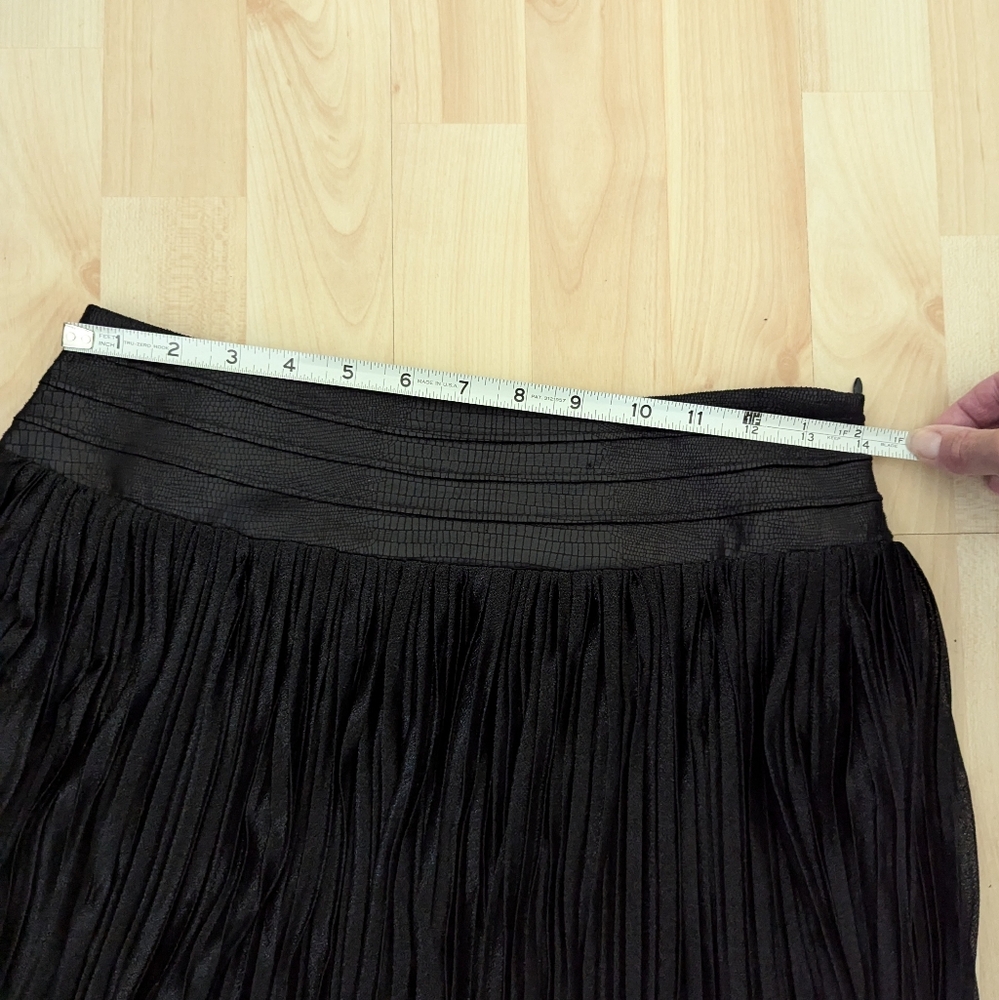 Black Sparkly Long Double Zero Pleated Skirt Size Medium With Short Lined Skirt - Picture 8 of 10